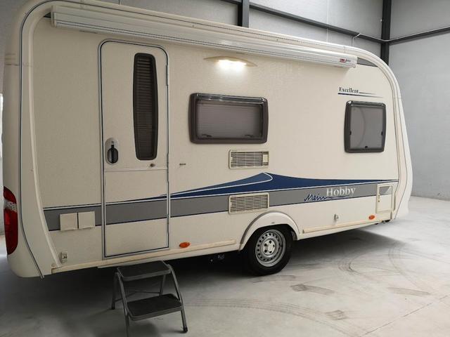 Milanuncios - Caravana Hobby 410 sfe Excellent 2015