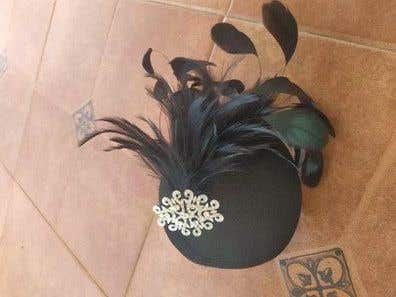 Tocado negro Moda y complementos de segunda mano barata Milanuncios