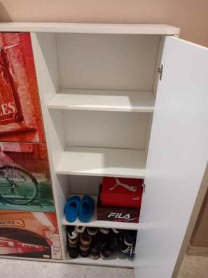 ZAPATERO PARA PUERTA 24 PARES de segunda mano por 20 EUR en Madrid en  WALLAPOP