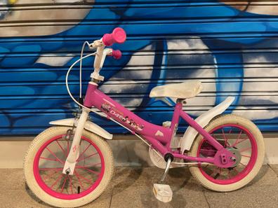 Bicicleta niña 6/8 años con ruedines de segunda mano por 50 EUR en Málaga  en WALLAPOP