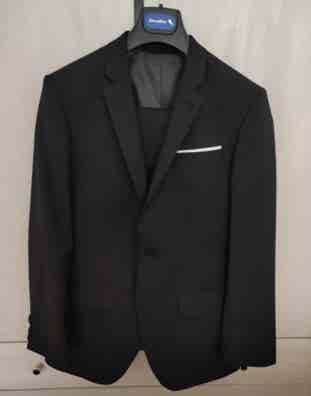 Trajes de segunda mano para hombre en Santa Coloma de Gramenet