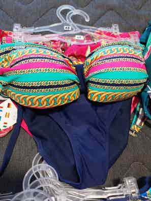 Mercadillo lote bikinis Moda y complementos de segunda mano barata