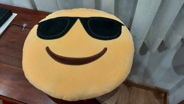 Emoji gafas de online sol significado