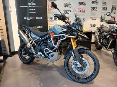 Triumph Tiger 900 Bond Edition