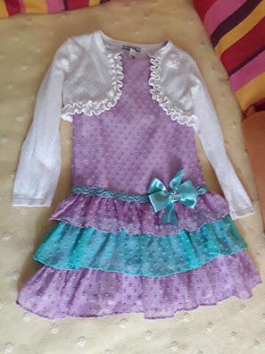 Trajes, vestidos uniformes mano en León | Milanuncios