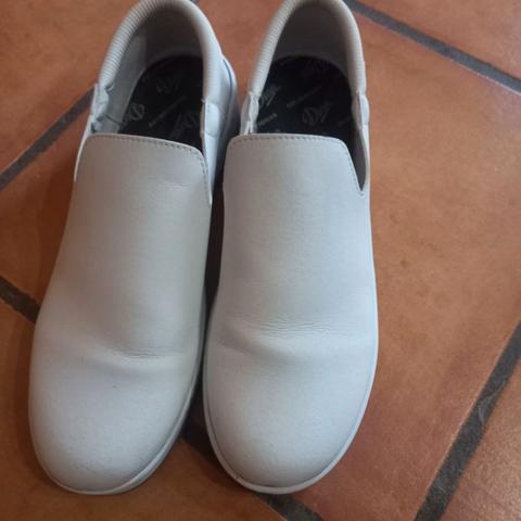 Milanuncios Zapatos de trabajo talla 42 unisex