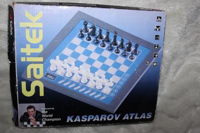 Saitek Kasparov Atlas jogo eletrónico de xadrez em segunda mão durante 30  EUR em Arganda del Rey na WALLAPOP