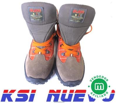 Milanuncios - Botas montaña niño talla 28