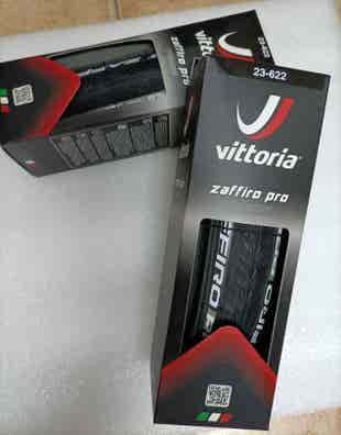 Cubiertas vittoria zafiro 700x23 de segunda mano Milanuncios