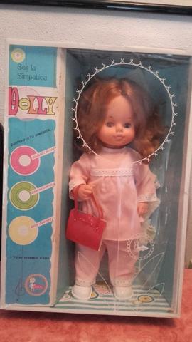 Muñeca dolly cheap de famosa