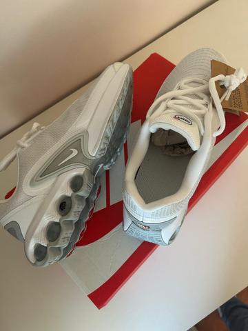 Milanuncios 🔥 Zapatillas Nike Air Max DN blancas