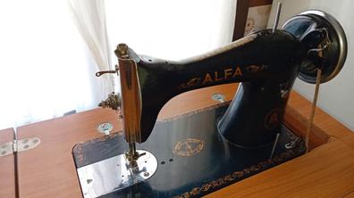 máquina de coser alfa con el cabezal y mueble - Compra venta en