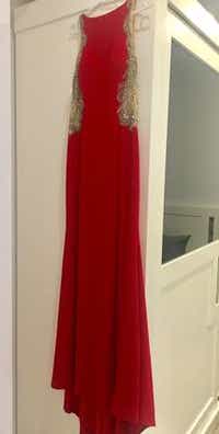 Vestidos de fiesta de segunda mano baratos en Milanuncios