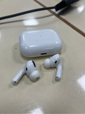 Airpods 1 generación + cable + funda de segunda mano por 50 EUR en