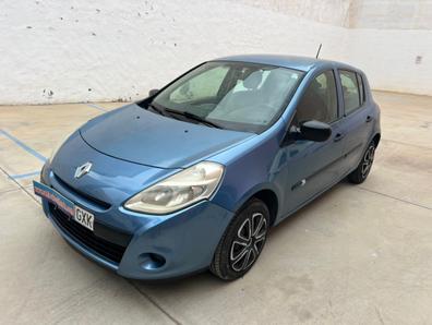 Annonce Renault clio iii (2) 1.2 16v 75 alize 5p 2010 ESSENCE