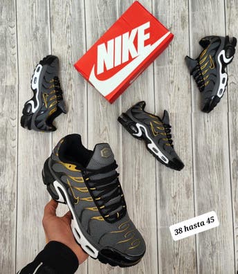 Zapatillas 45 Ropa, zapatos y moda de hombre segunda mano barata | Milanuncios