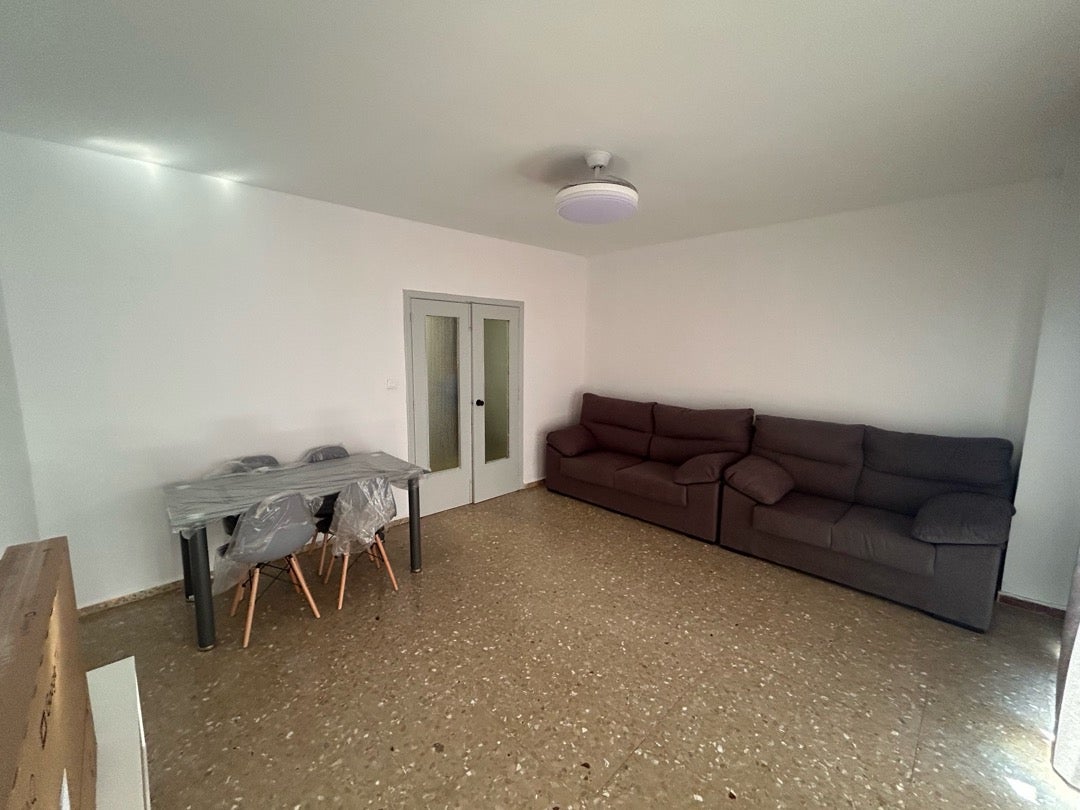 Fotografía del inmueble reportado: 650 €/mes — Linares, Linares