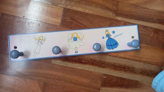 Percheros infantiles de pared hot sale