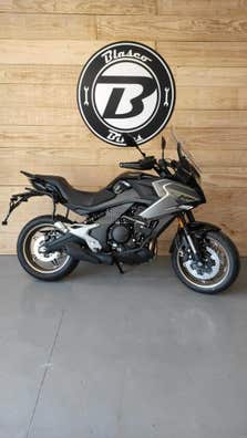 CFMOTO - 700 MT