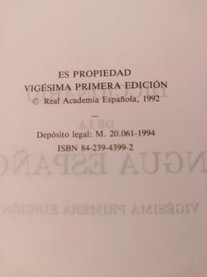 Diccionario de la Lengua Española. Real Academia Española. Edición 21. 1992.