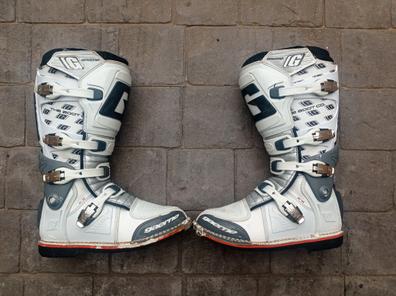 Botas enduro articuladas Coches, motos y motor de segunda mano, ocasión y  km0