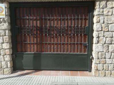 Garaje en metal Nevada con puerta abatible - 15,36 m²