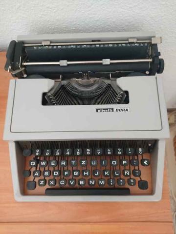 Milanuncios - Maquina de escribir Olivetti