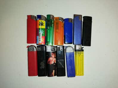 Lote De 50 Mecheros Electrónicos Recargables 2J - Colores Translúcidos, A Prueba De Viento, Con Llama Ajustable