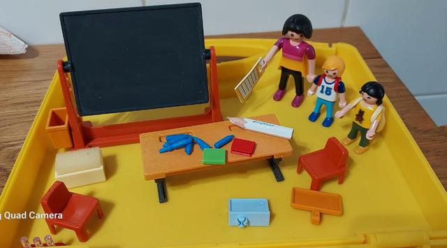 Escuela maletin playmobil hot sale