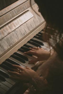 Clases piano | Milanuncios