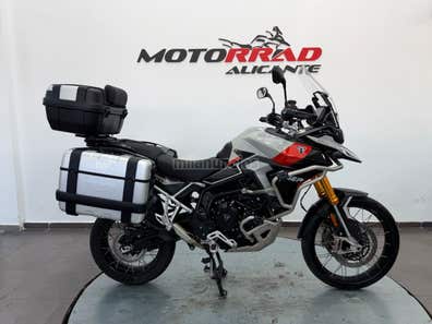 Triumph Tiger 900