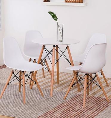 Conjunto de 4 sillas eiffel blancas con una mesa redonda de 800 cm de  diametro