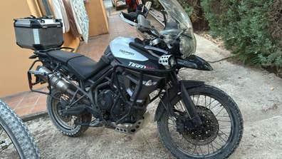 Triumph - tiger 800 XCX