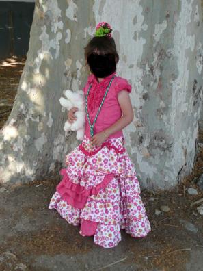 Disfraz flamenca flores bebé en Sevilla para disfrazar de sevillana tu niña