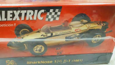 Scalextric, (SCX SL): Pack 60e anniversaire Abarth 1000 et Cupra Leon