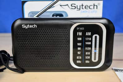 Milanuncios - Radio portátil Sytech como nueva