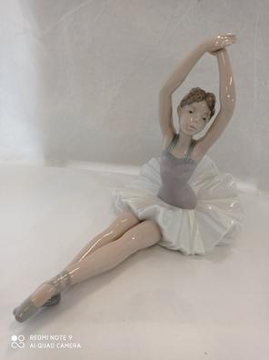 Bailarina de Porcelana NAO Figura Bailarina Reposada