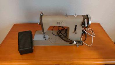 Máquina de coser Alfa antigua Mesa de trabajo Tapa de madera de cedro  vintage -  España