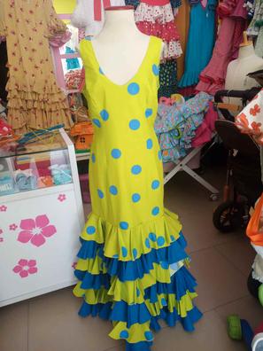 Mantoncillo flamenca, flecos, pico. de segunda mano por 49 EUR en Jaén en  WALLAPOP