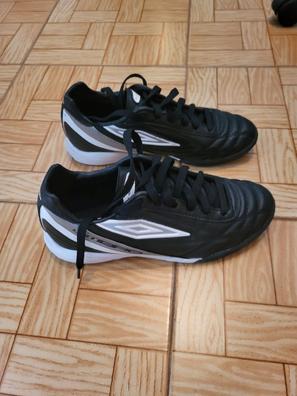 ZAPATILLAS FUTBOL SALA NIÑO TALLA 31 NUEVAS de segunda mano por 7