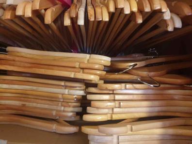 Perchas madera Mobiliarios para de segunda mano barato | Milanuncios