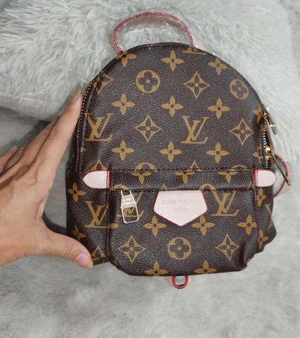 Milanuncios - Mochila Louis Vuitton Pequeña Nueva