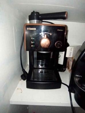 Cafetera Express negra semiautomática con espumador de leche, 36,8 x 12,2 x  30,3 cm