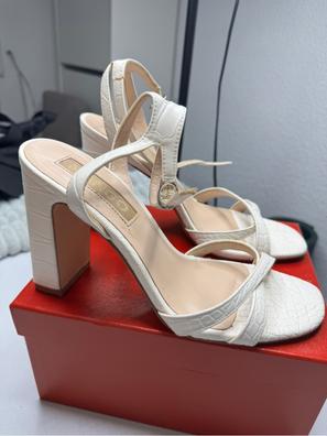 Sandalias blancas con poco tacon Moda y complementos de segunda