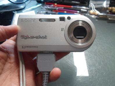  Sony Cámara digital DSCP10 Cyber-shot de 5MP con zoom óptico 3x  : Electrónica