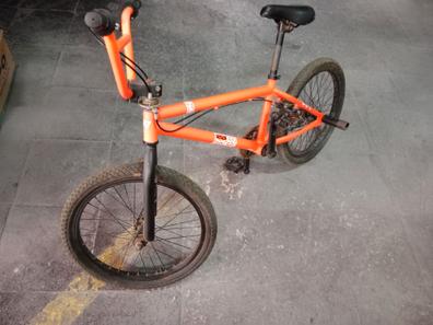 Bicicleta BMX Runfit adulto blanca de segunda mano por 70 EUR en Madrid en  WALLAPOP