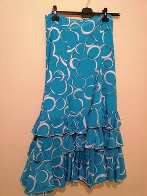 Falda rociera Moda y complementos segunda mano barata | Milanuncios