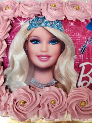 Decoración y personaje de barbie . #barbie #happybirthday