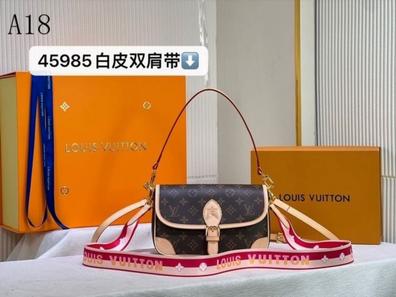 Bolso y monedero LOUIS VUITTON de segunda mano por 2.000 EUR en Riudoms en  WALLAPOP