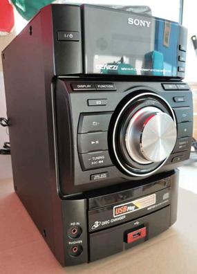 Esta radio de coche Sony tiene Bluetooth y hasta un modo karaoke, por solo  89 euros en